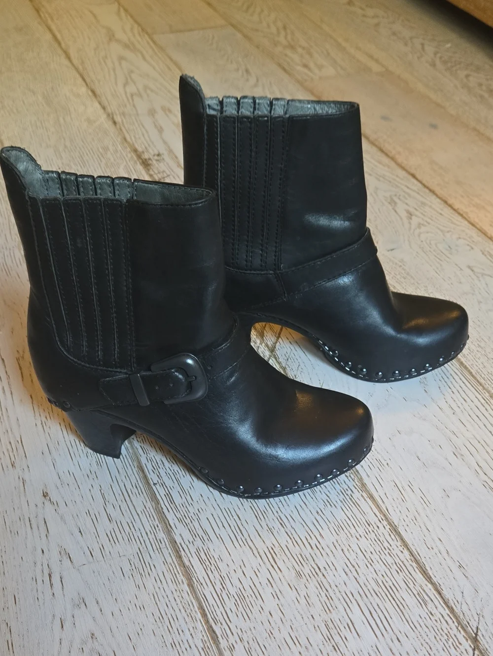 Dansko rhianna wood